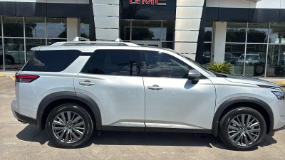 2025 Nissan Pathfinder SL FWD