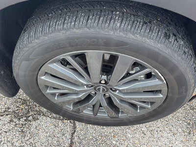 2025 Nissan Pathfinder SL FWD