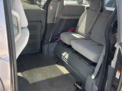 2016 Toyota Sienna LE AAS