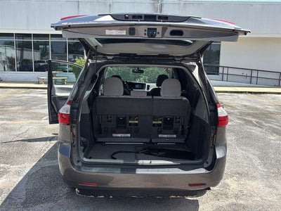2016 Toyota Sienna LE AAS