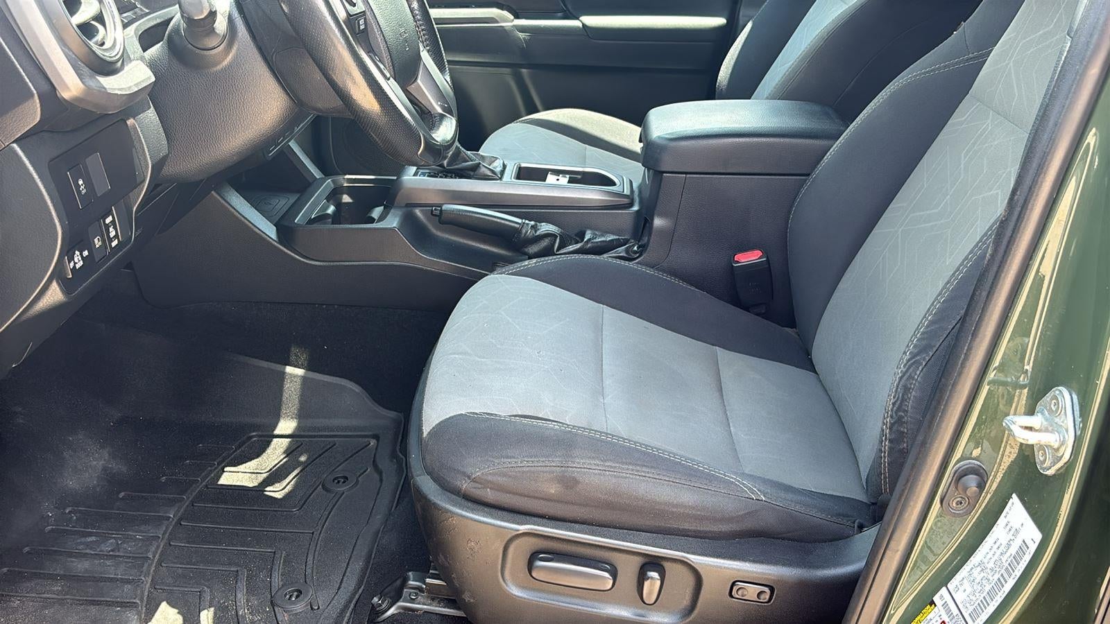 2021 Toyota Tacoma TRD Off Road - Photo 16
