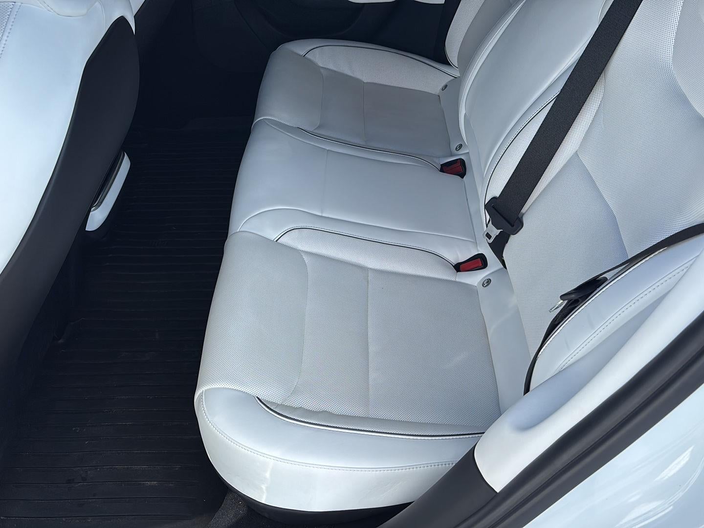 2022 Tesla Model S Plaid