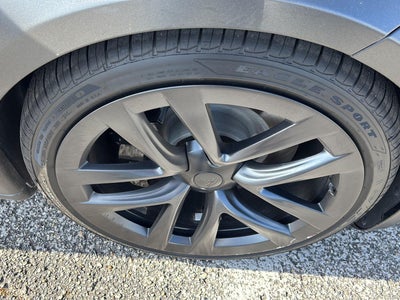 2022 Tesla Model S Plaid