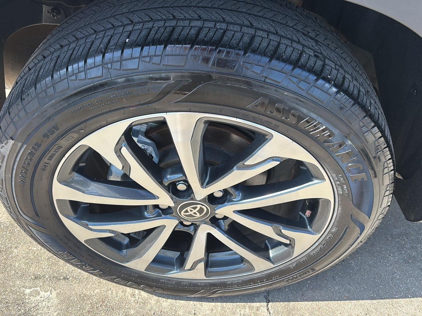 2024 Toyota Corolla Cross XLE