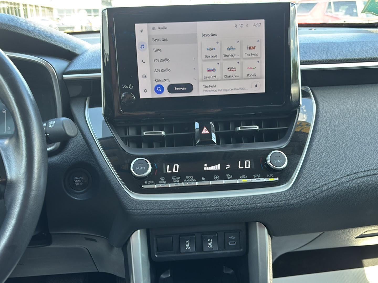 2024 Toyota Corolla Cross XLE