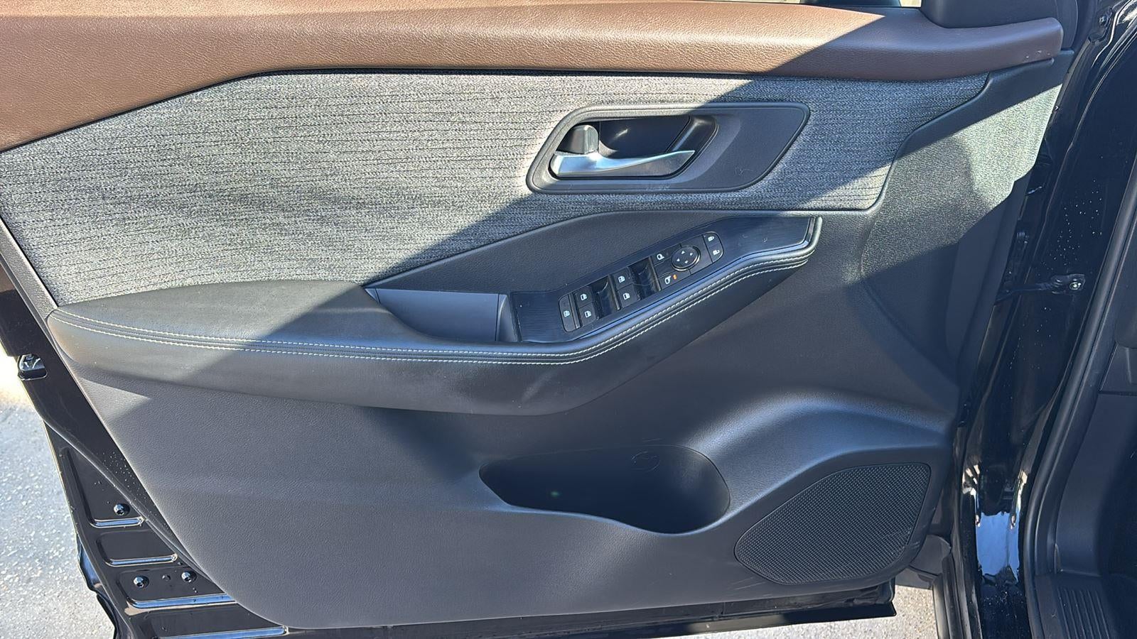 2021 Nissan Rogue SV FWD