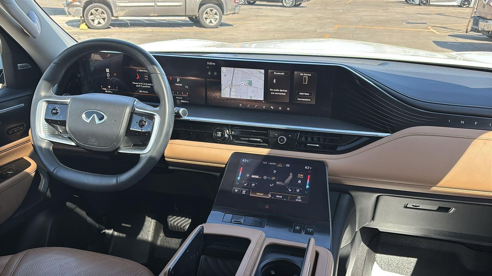 2025 INFINITI QX80 LUXE