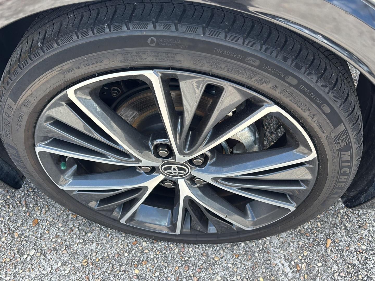 2023 Toyota Prius XLE