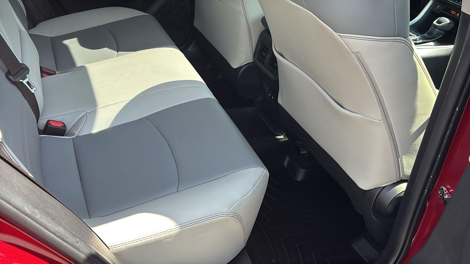 2019 Toyota RAV4 XLE Premium - Photo 21