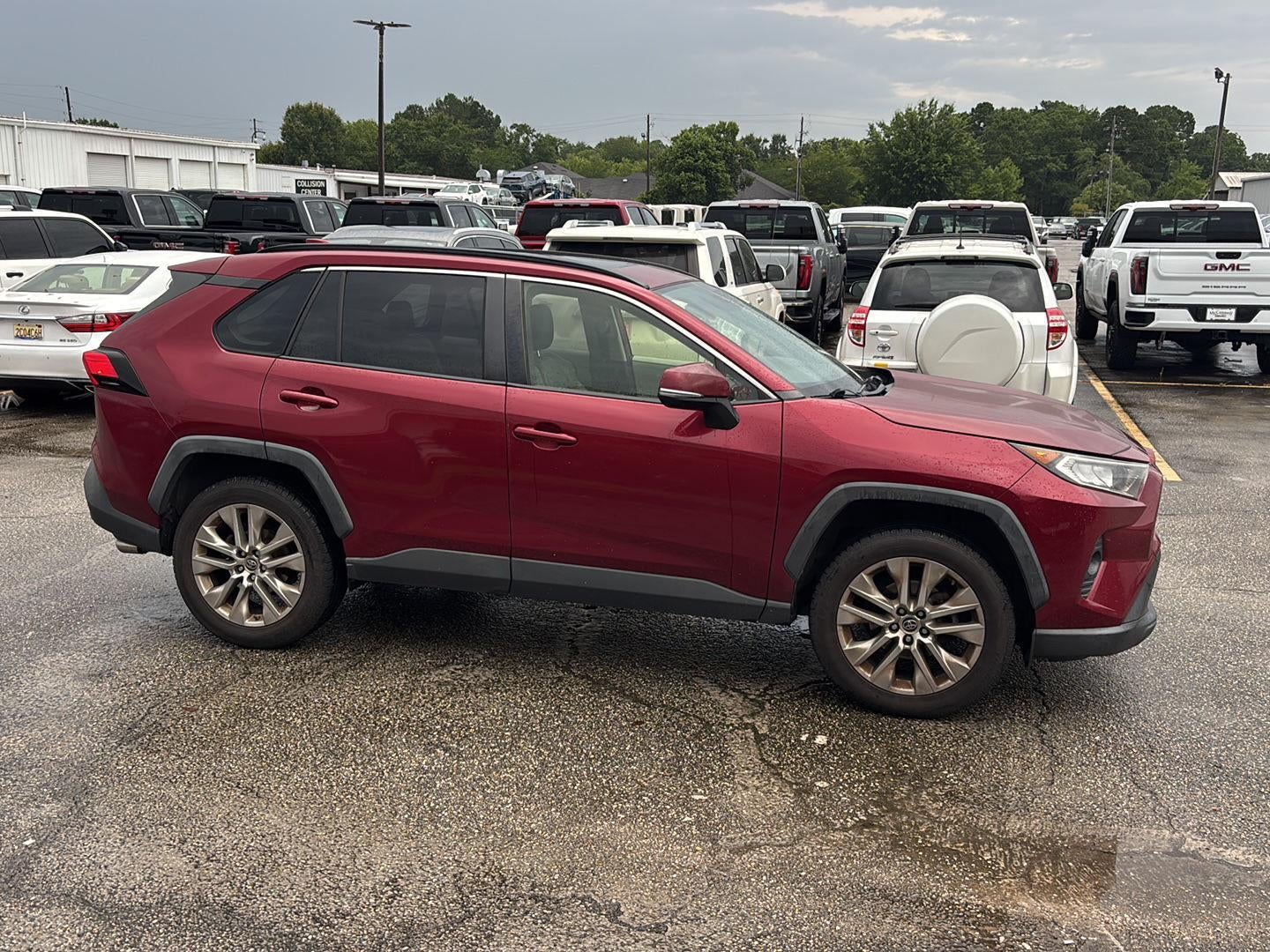 2019 Toyota RAV4 XLE Premium