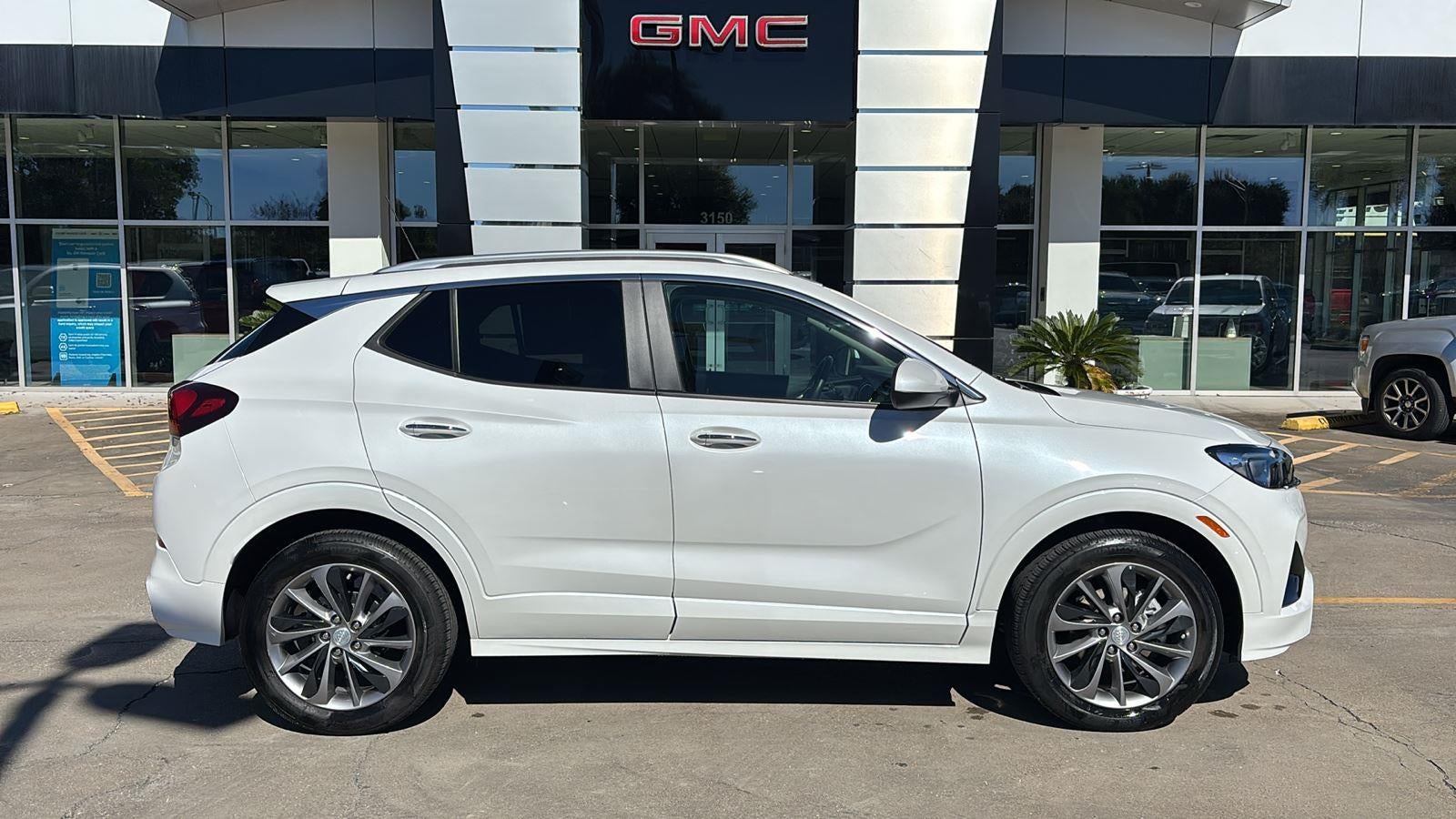 2022 Buick Encore GX Select