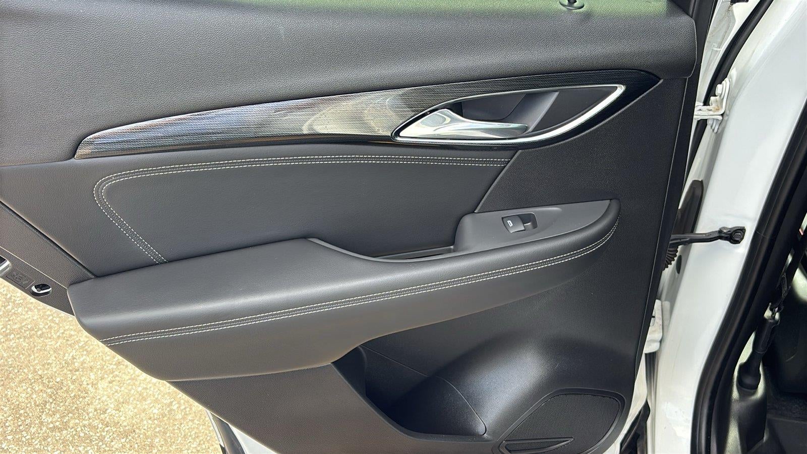 2023 Buick Envision Essence - Photo 18