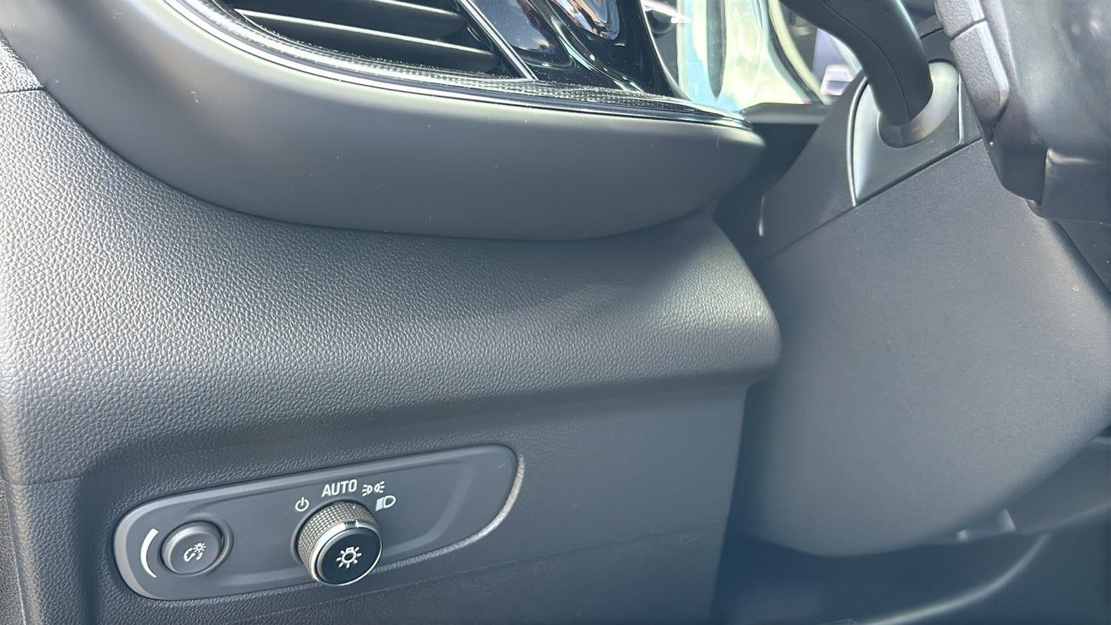 2023 Buick Envision Essence - Photo 28
