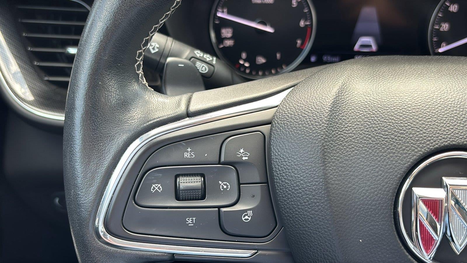 2023 Buick Envision Essence - Photo 30