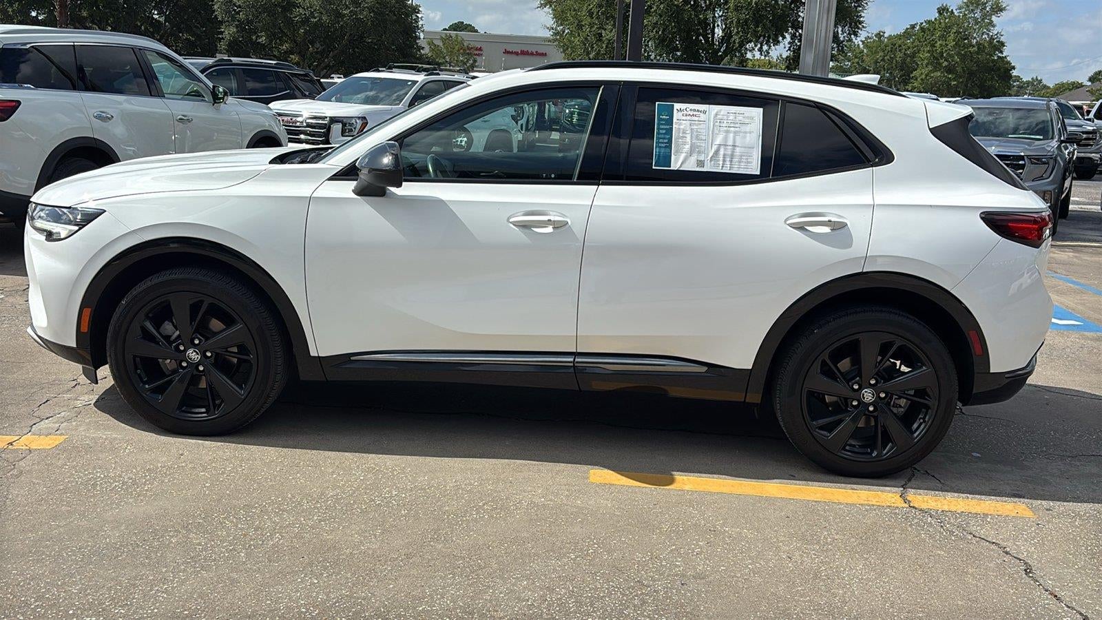 2023 Buick Envision Essence - Photo 4