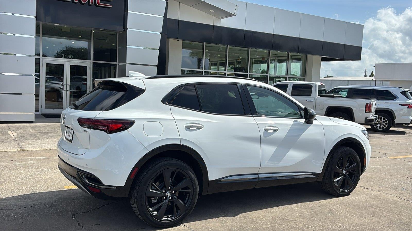 2023 Buick Envision Essence - Photo 7