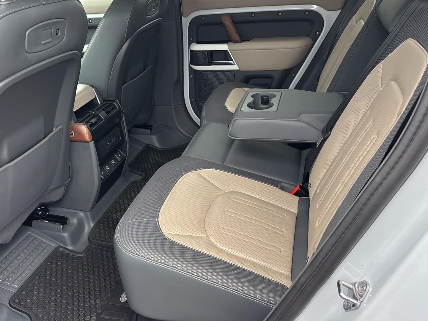 2022 Land Rover Defender 110 X-Dynamic HSE