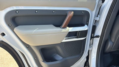 2022 Land Rover Defender 110 X-Dynamic HSE