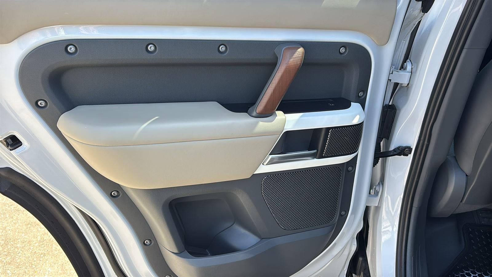 2022 Land Rover Defender 110 X-Dynamic HSE