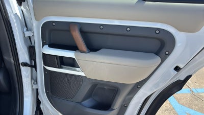 2022 Land Rover Defender 110 X-Dynamic HSE