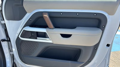2022 Land Rover Defender 110 X-Dynamic HSE