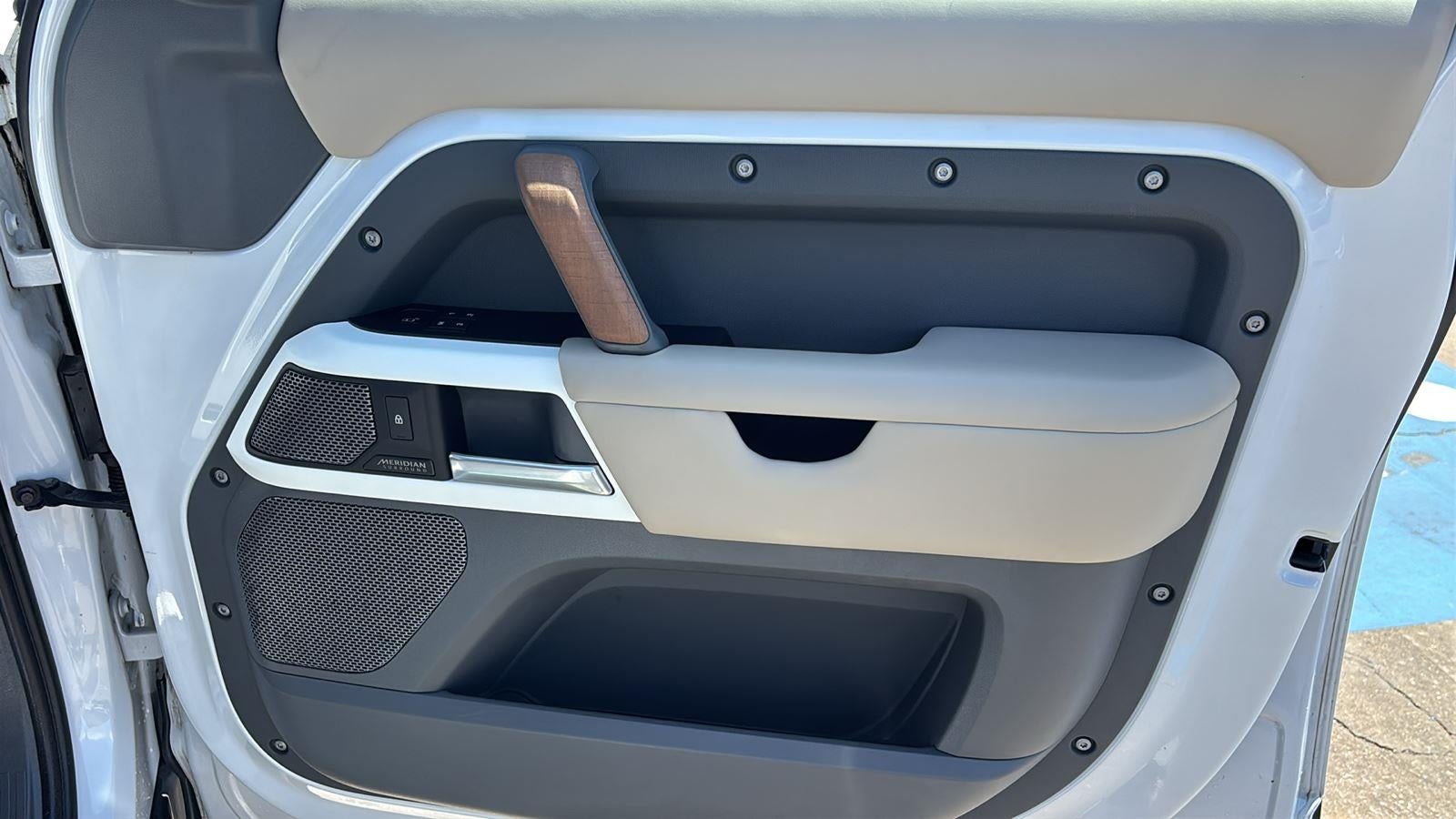 2022 Land Rover Defender 110 X-Dynamic HSE