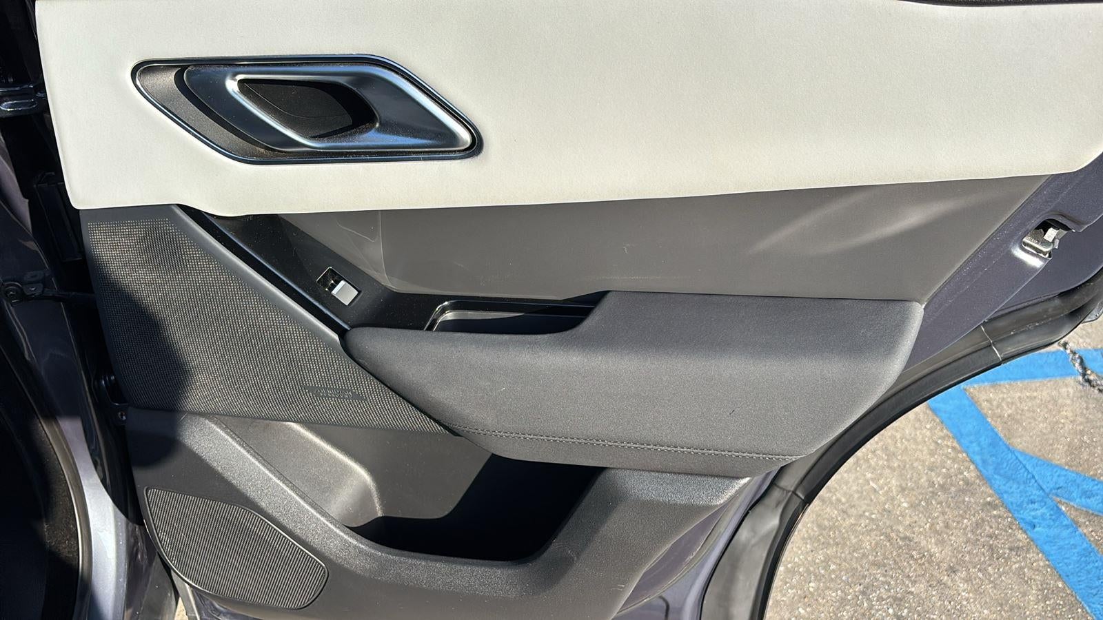 2025 Land Rover Range Rover Velar Dynamic SE