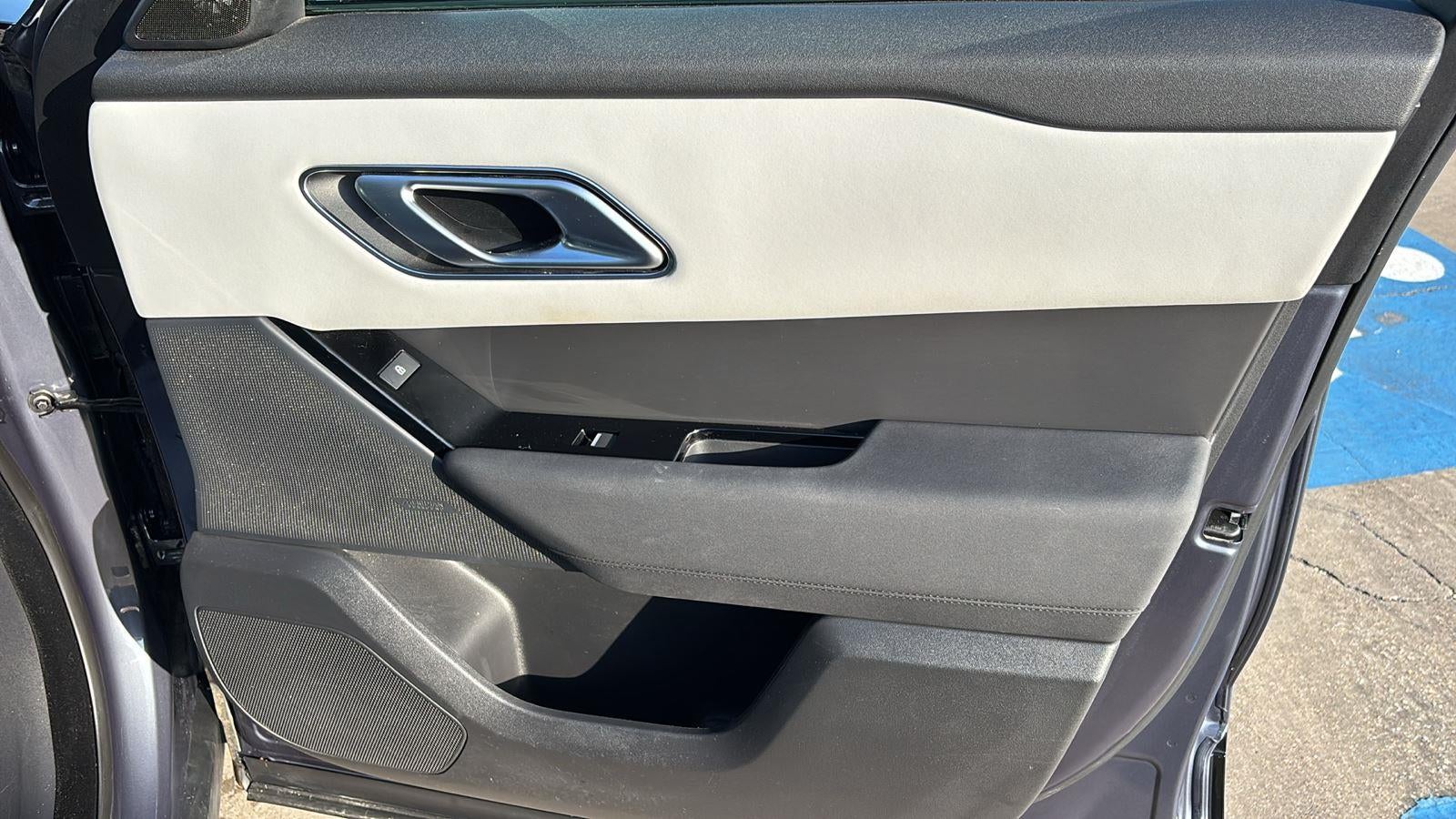 2025 Land Rover Range Rover Velar Dynamic SE