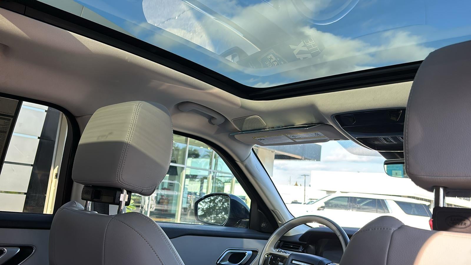 2025 Land Rover Range Rover Velar Dynamic SE