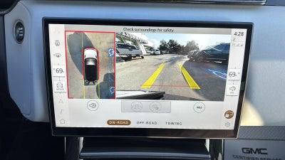 2025 Land Rover Range Rover Velar Dynamic SE