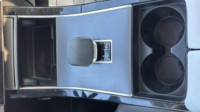 2025 Land Rover Range Rover Velar Dynamic SE