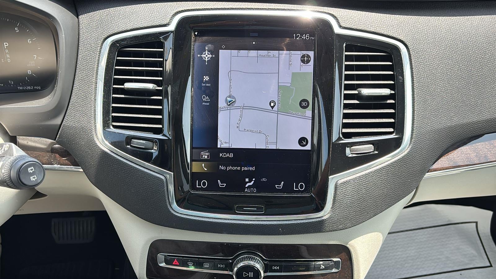 2017 Volvo XC90 T6 Momentum