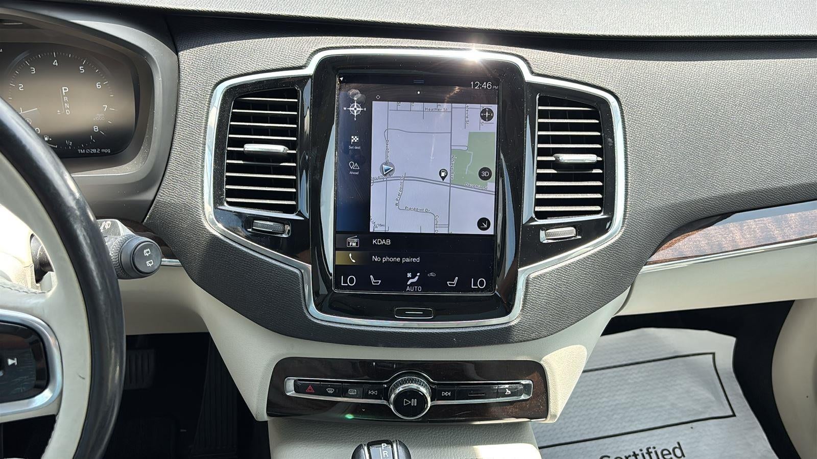 2017 Volvo XC90 T6 Momentum