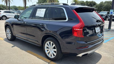 2017 Volvo XC90 T6 Momentum